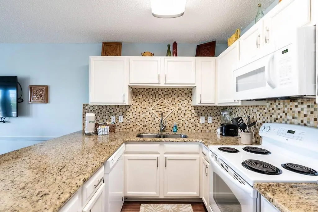 Apartment Gulf View, Easy Beach Access, Heated Pool, Hot Tub Destin United States